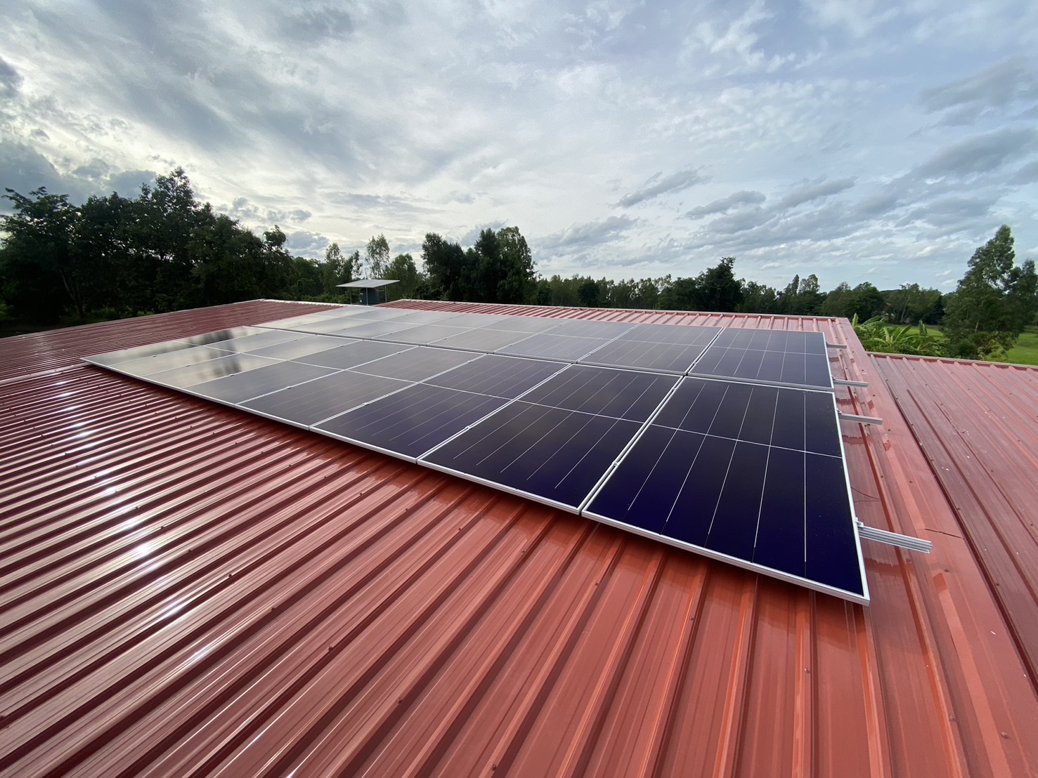 งานติดตั้งโซล่าเซลล์ 10 KW ระบบออฟกริด